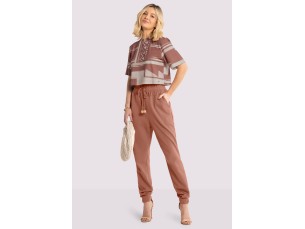 CALÇA JOGGER EM MOLETOM COM BOLSOS - MARROM CHUTNEY
