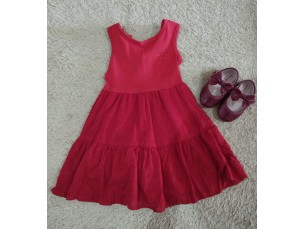 Vestido Vermellho Com Bordados