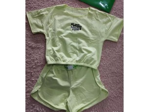 Conjunto menina cor:verde neon